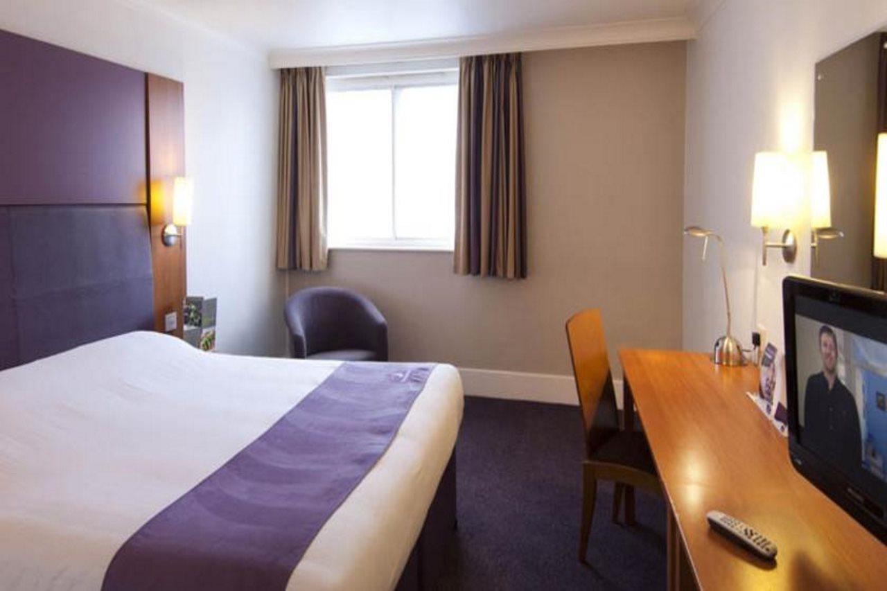 Premier Inn Newcastle Airport South Woolsington Екстериор снимка